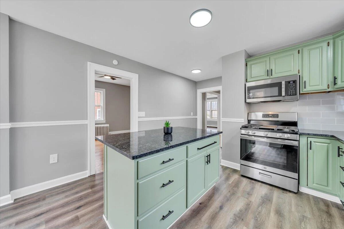 1226 Kerns AVE SW - Photo 14