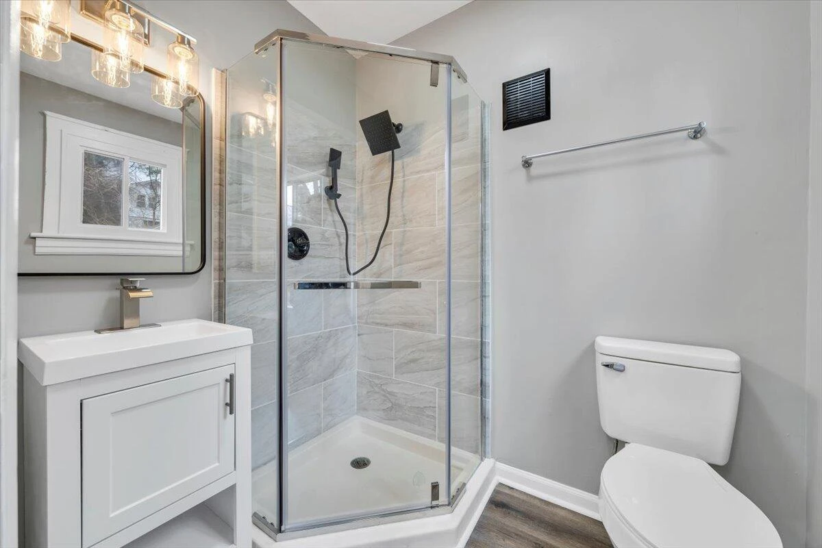 1226 Kerns AVE SW - Photo 23
