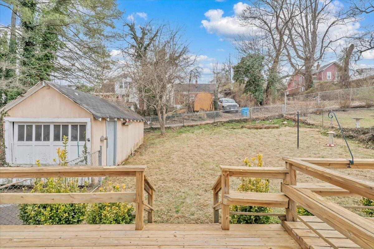 1226 Kerns AVE SW - Photo 44