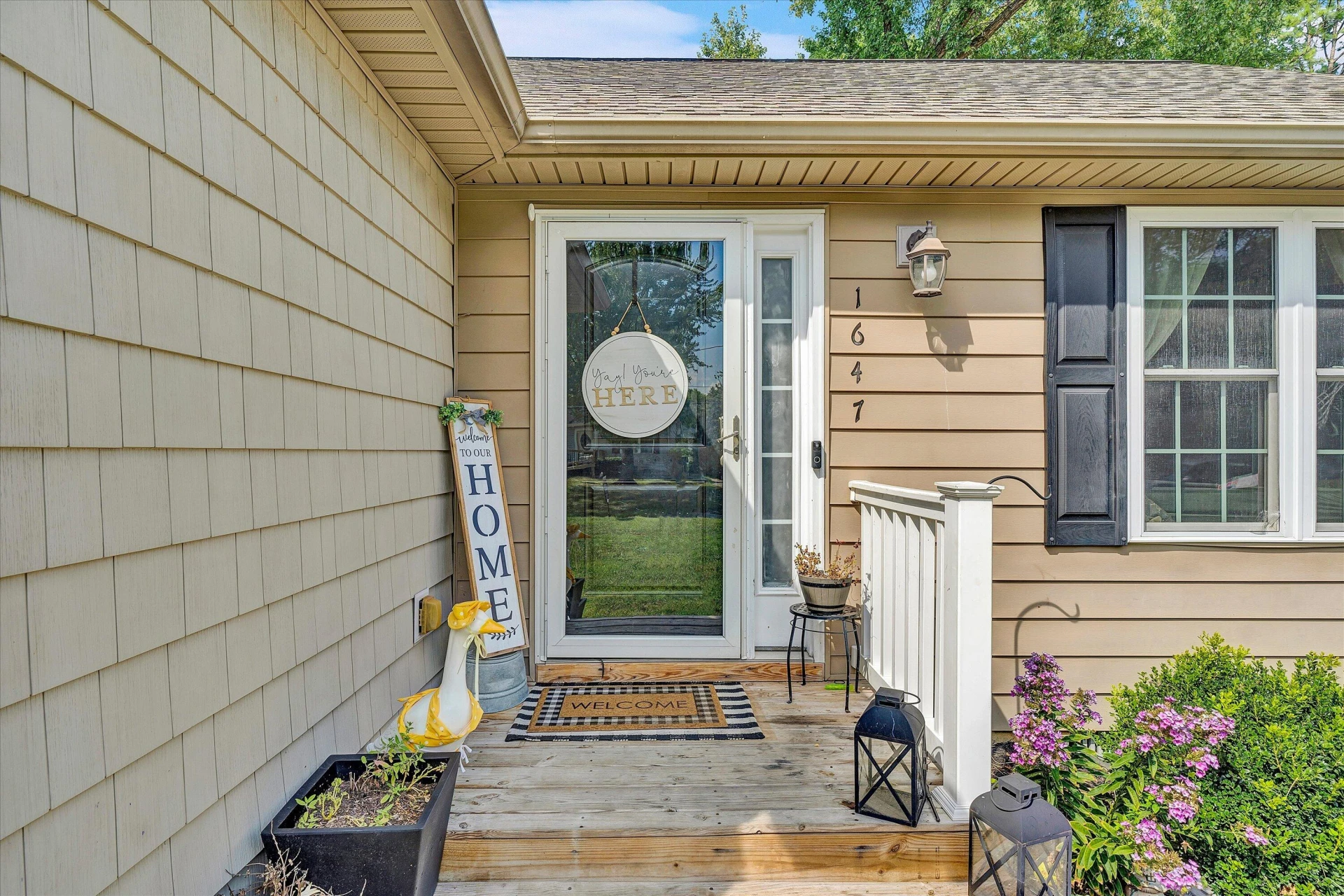 1647 Millbrook ST - Photo 4