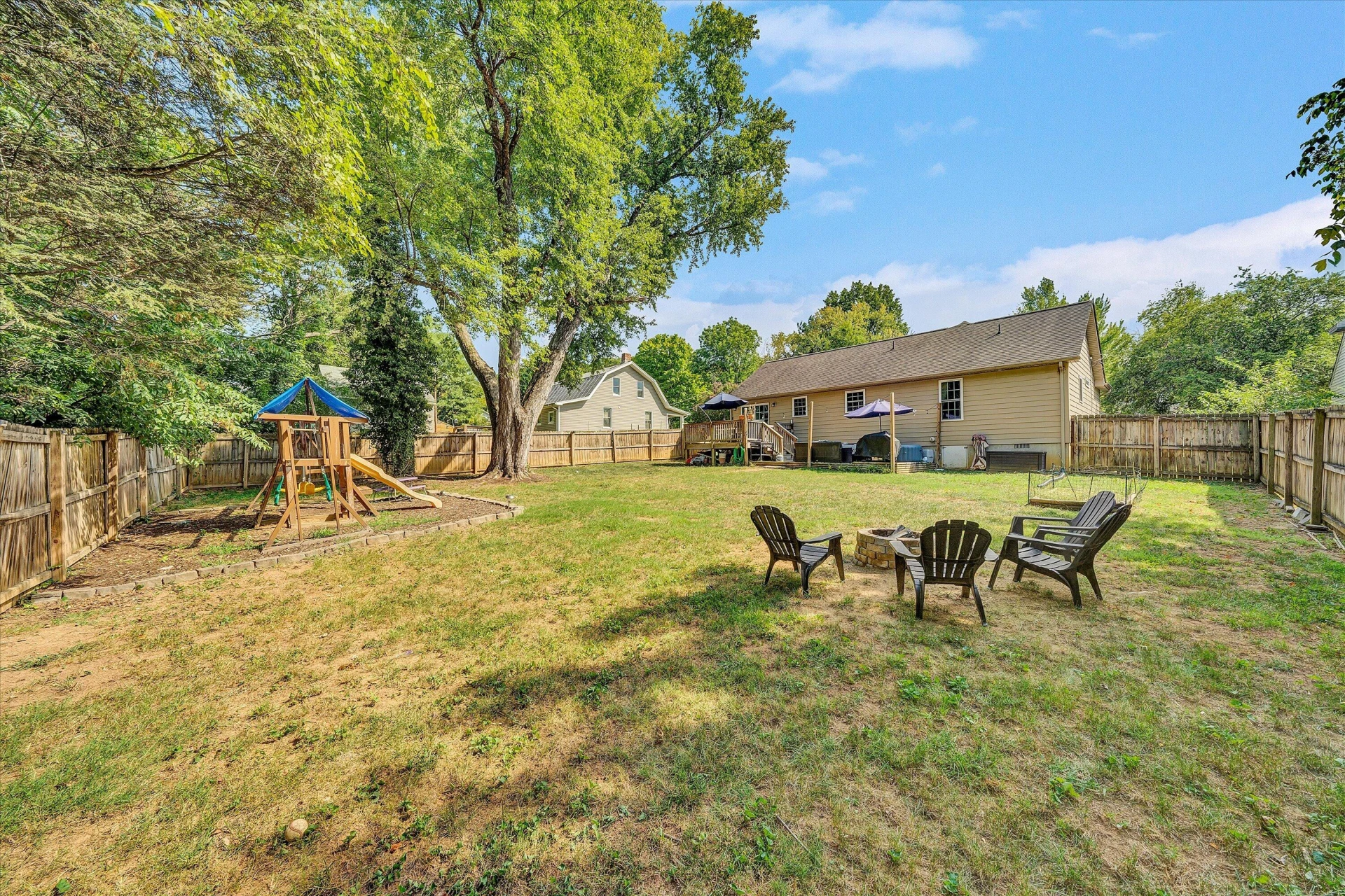 1647 Millbrook ST - Photo 29