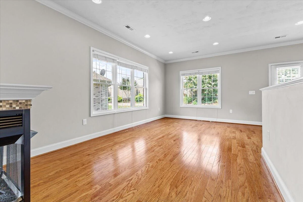 131 North Oaks DR - Photo 9