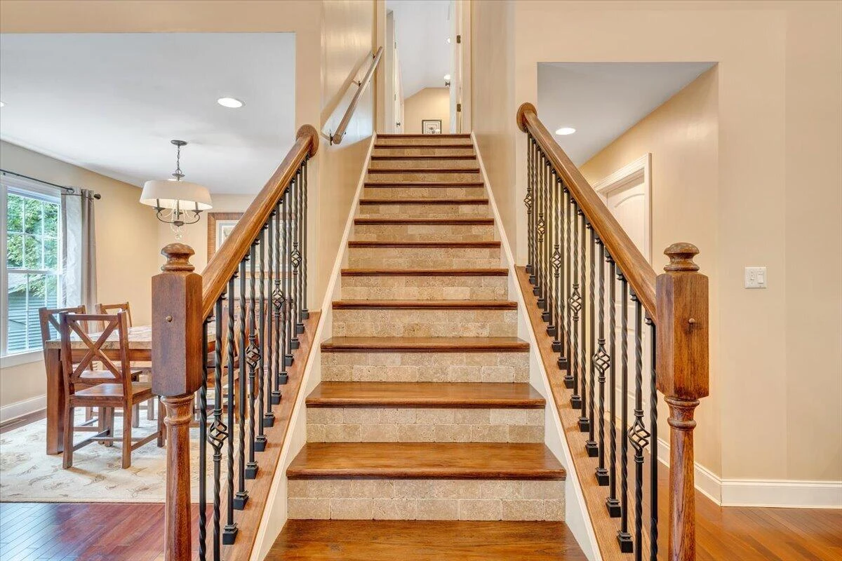 614 Forest Lawn DR - Photo 13