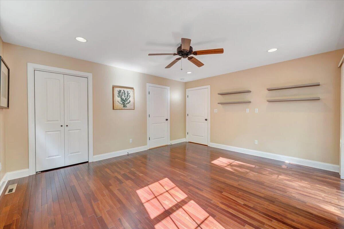 614 Forest Lawn DR - Photo 19