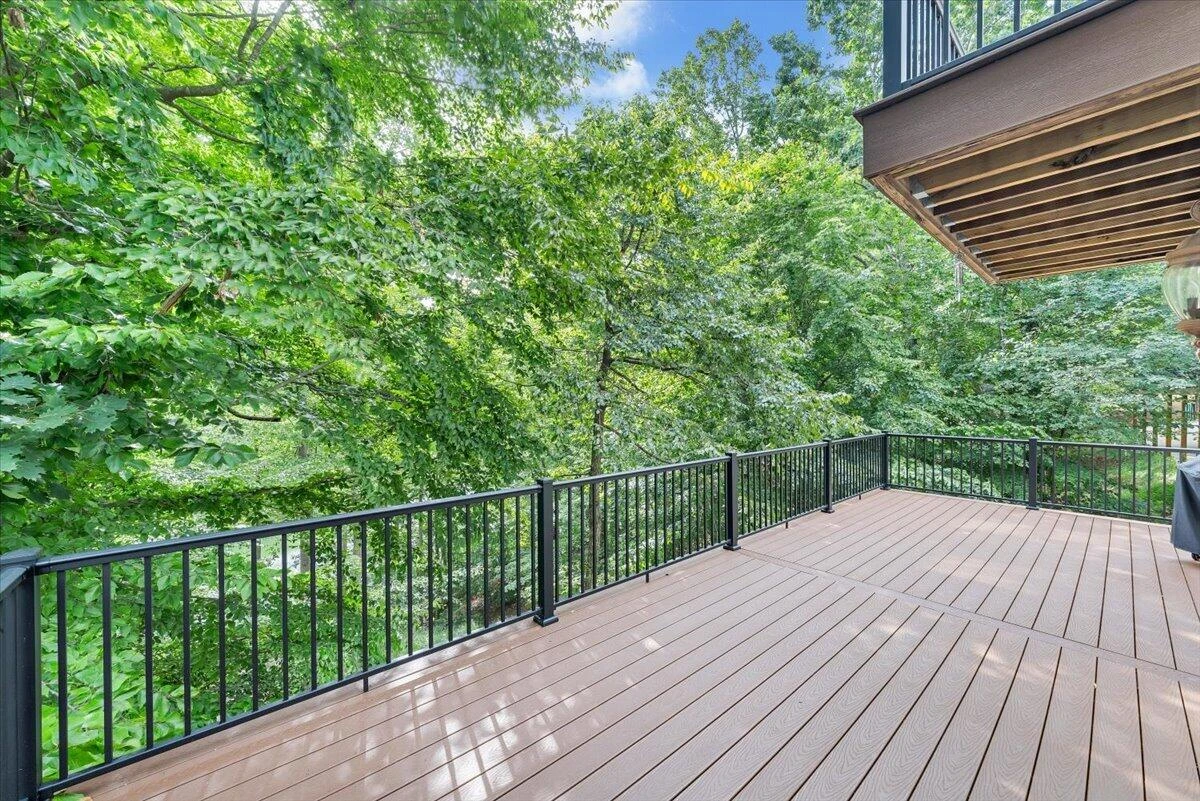 614 Forest Lawn DR - Photo 25