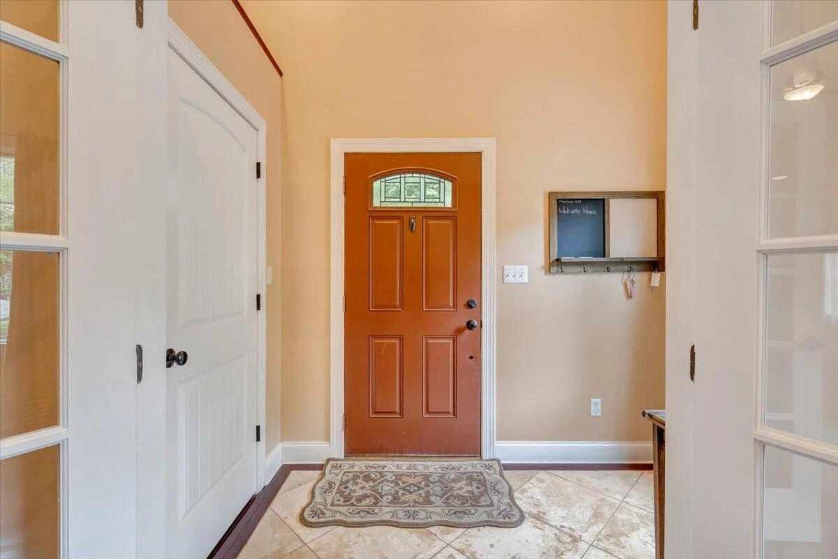614 Forest Lawn DR - Photo 6