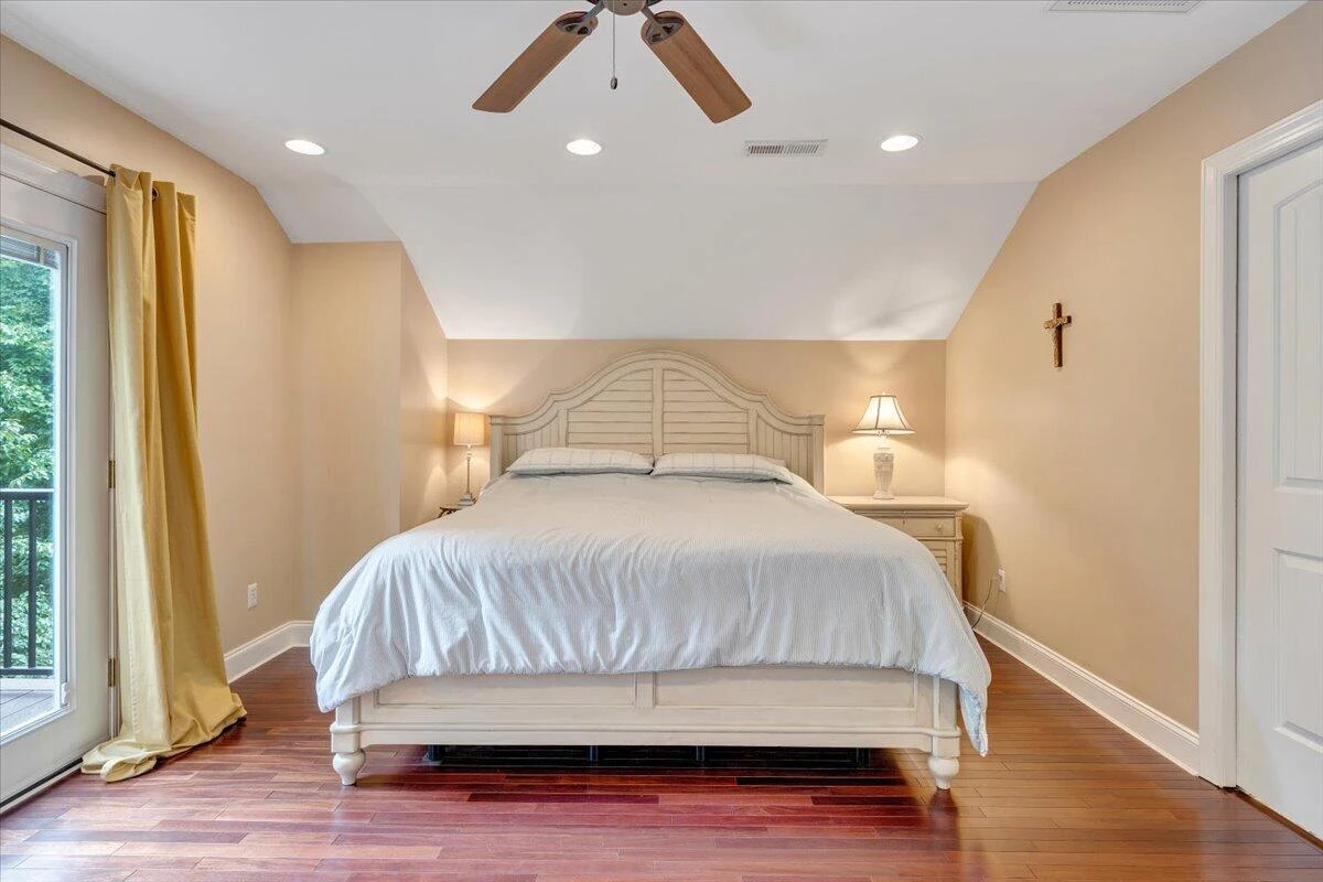 614 Forest Lawn DR - Photo 26