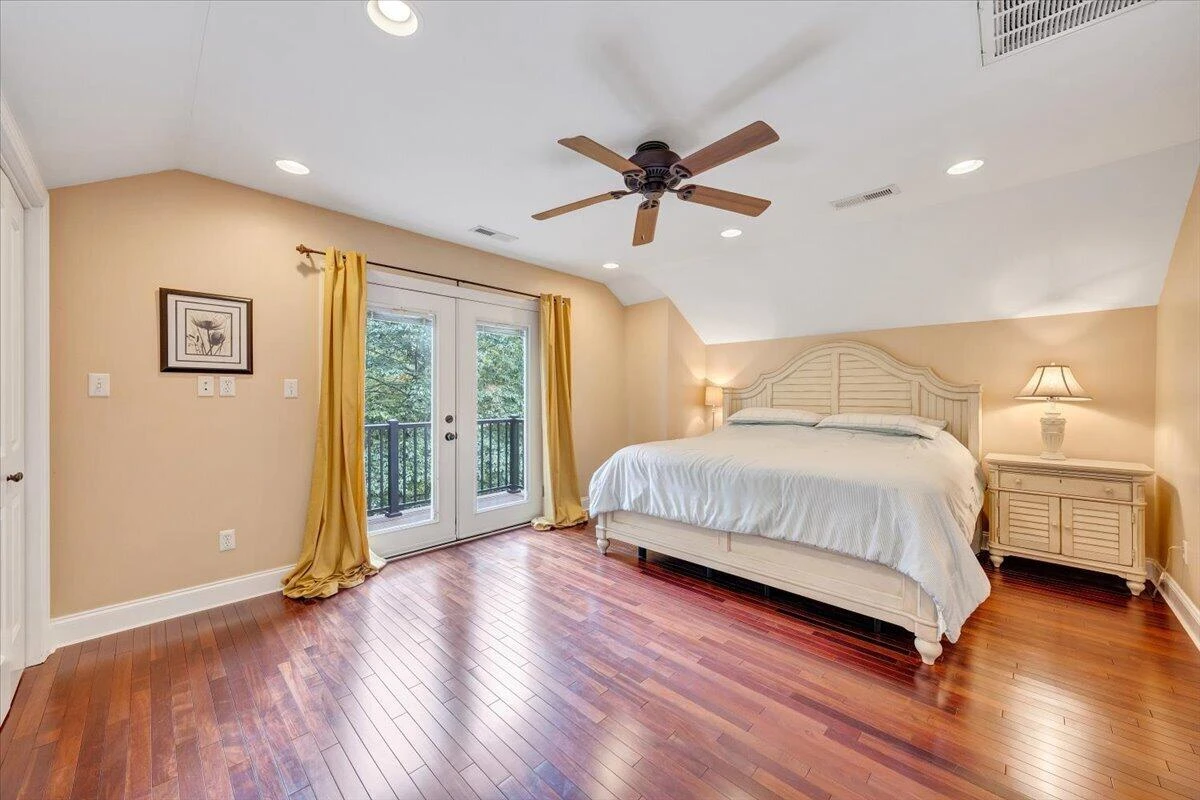 614 Forest Lawn DR - Photo 27