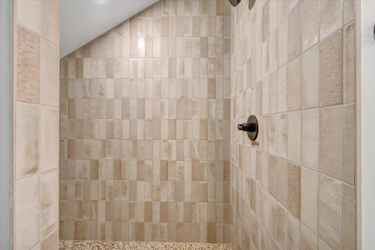 614 Forest Lawn DR - Photo 31