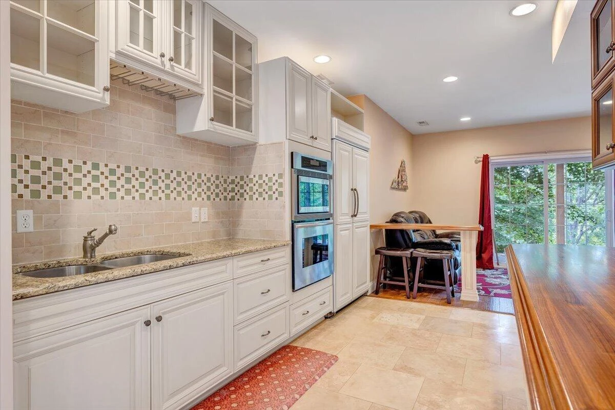 614 Forest Lawn DR - Photo 37
