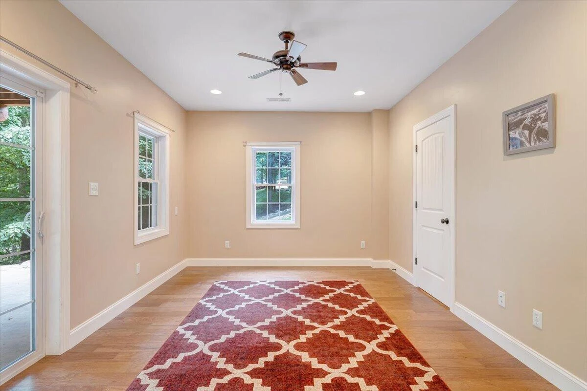 614 Forest Lawn DR - Photo 42