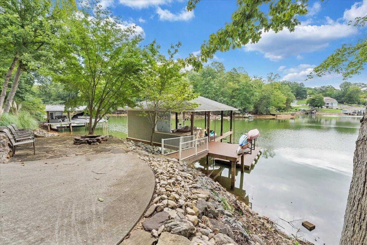 614 Forest Lawn DR - Photo 58