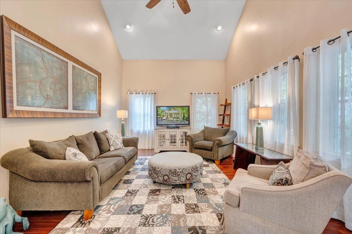 614 Forest Lawn DR - Photo 9