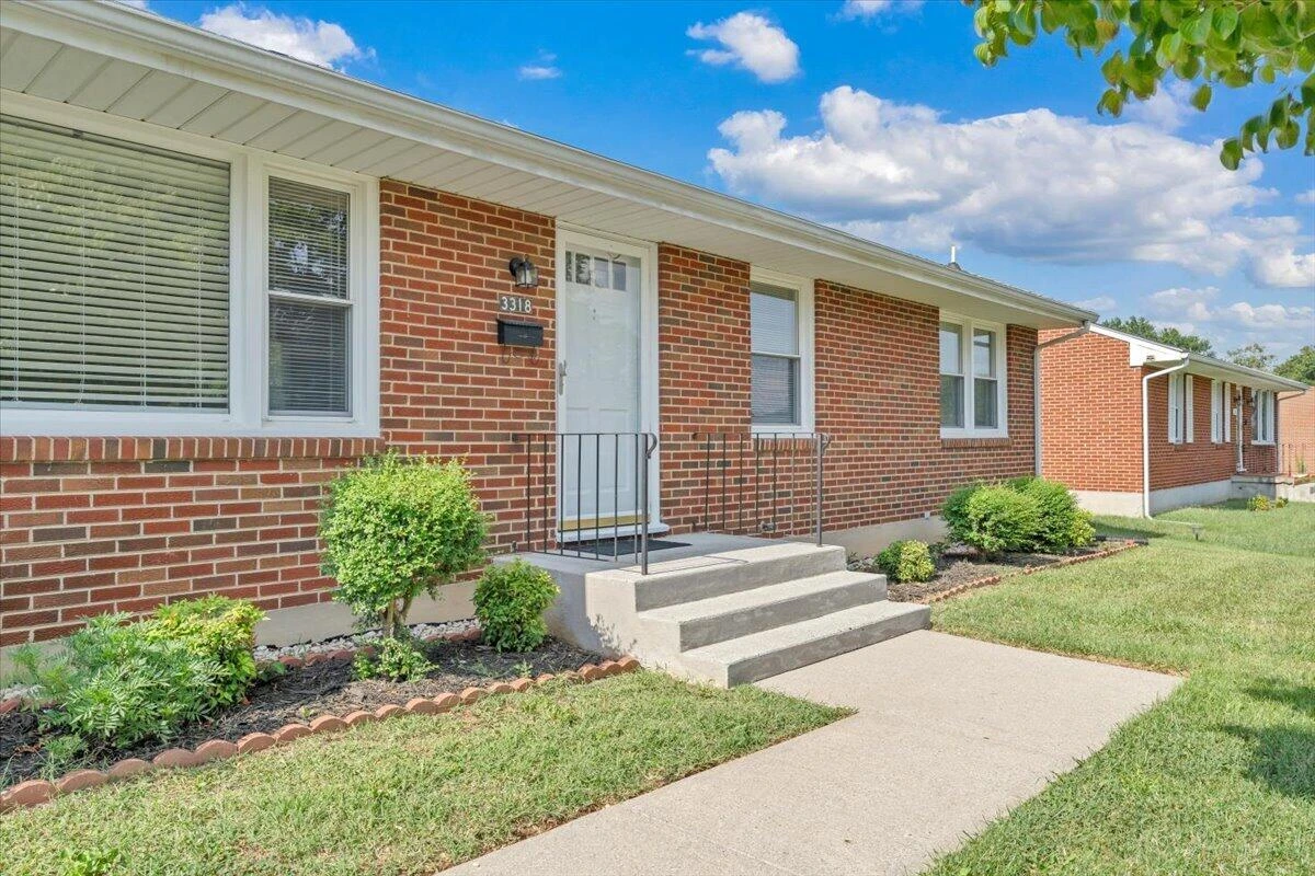 3318 Frontier RD NW - Photo 3