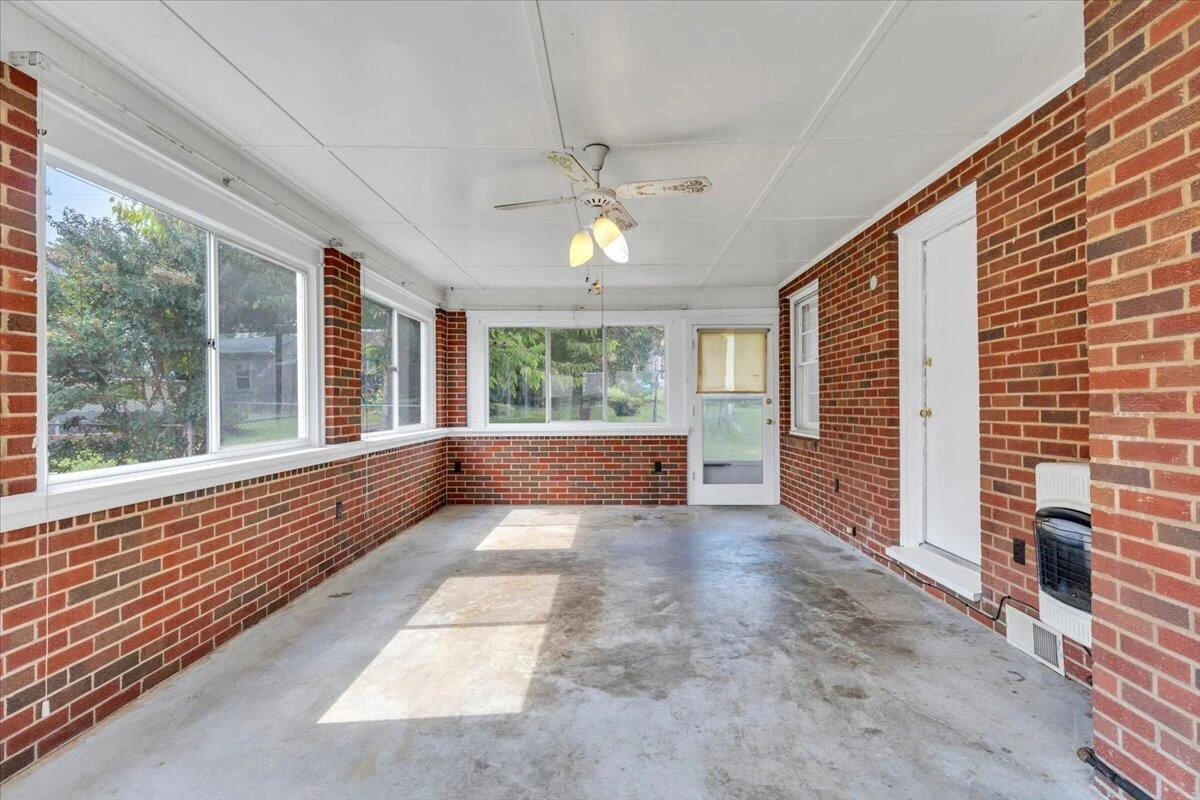 3318 Frontier RD NW - Photo 33