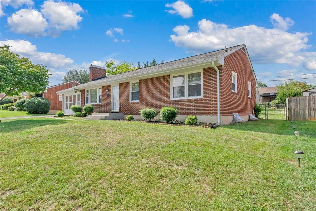 3318 Frontier RD NW - Photo 43