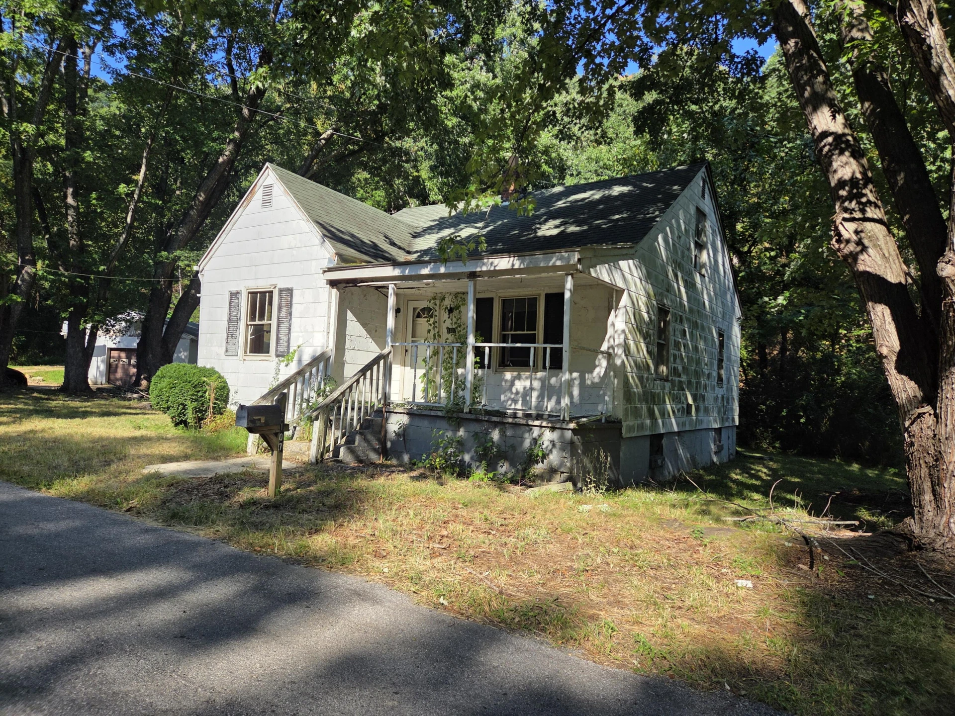 3107 Powell DR