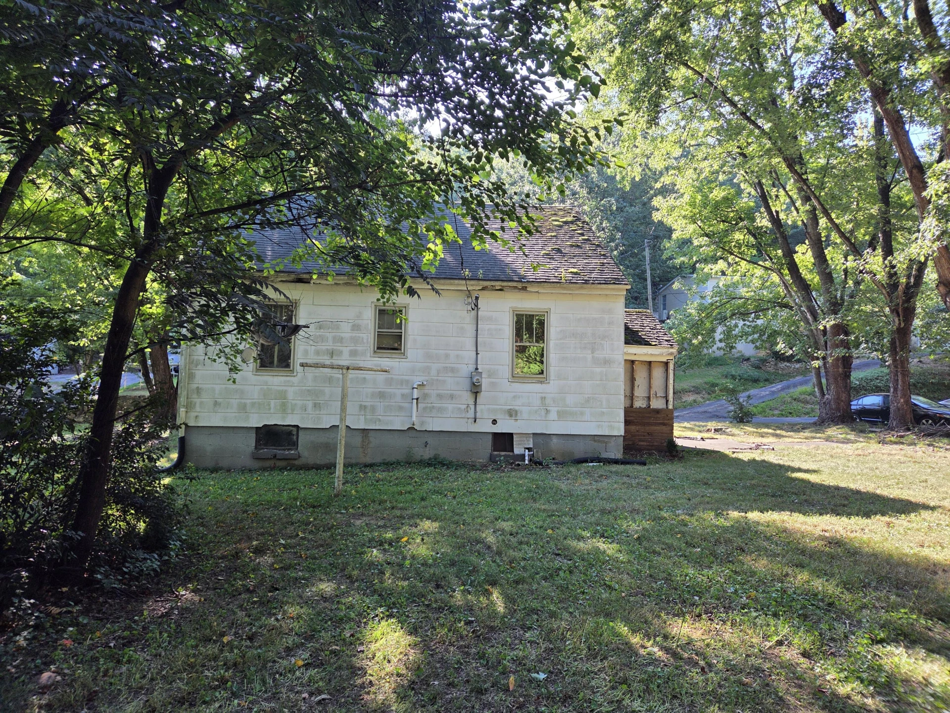 3107 Powell DR - Photo 3