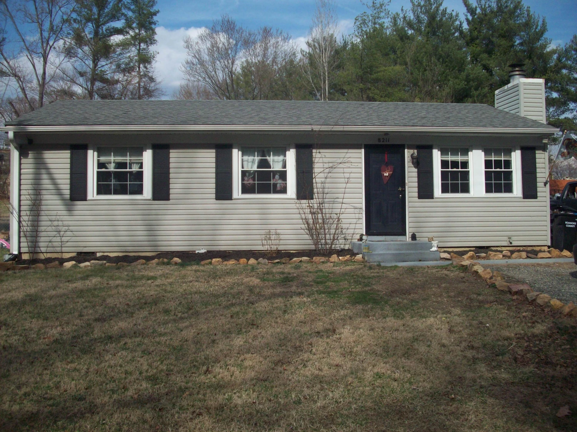 8211 Wood Haven RD