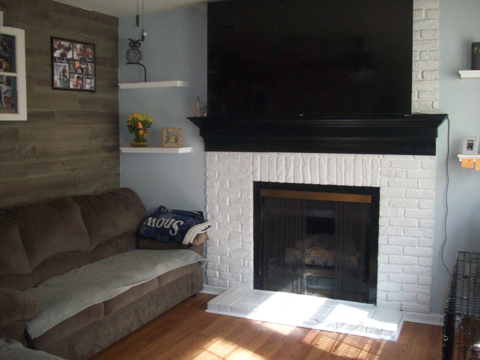 8211 Wood Haven RD - Photo 3