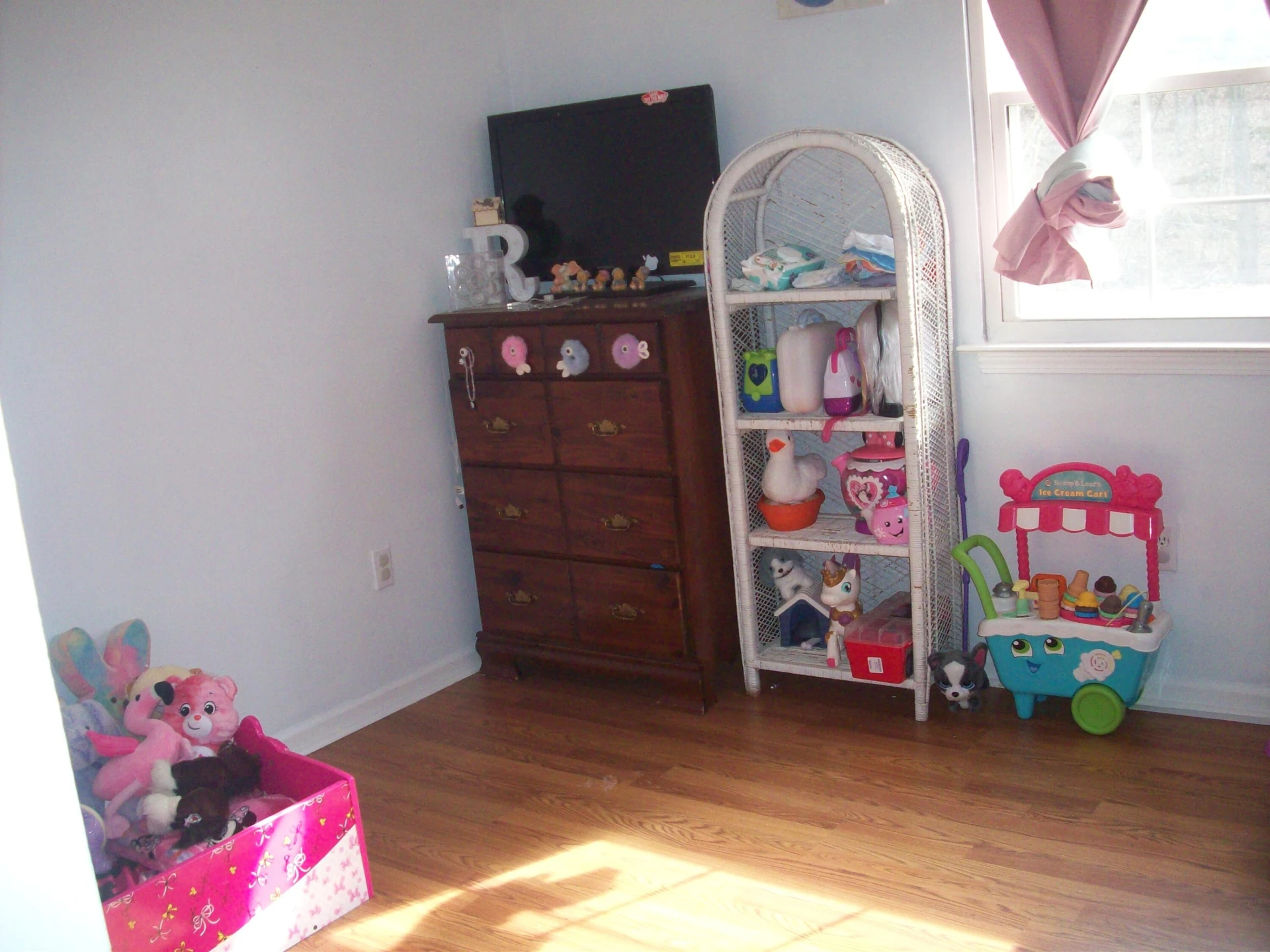 8211 Wood Haven RD - Photo 8