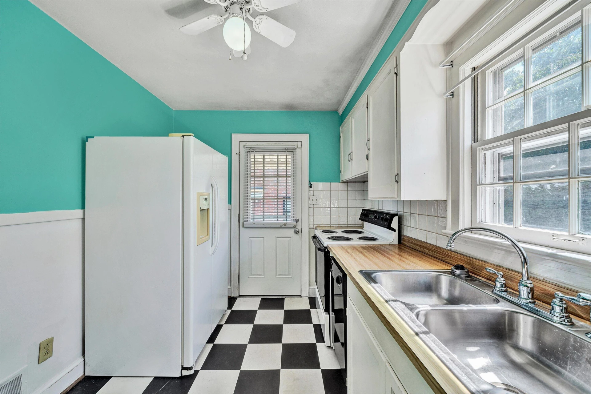 2944 Fleetwood AVE SW - Photo 10