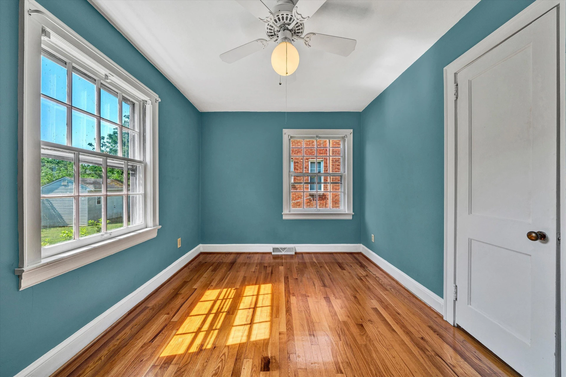2944 Fleetwood AVE SW - Photo 12