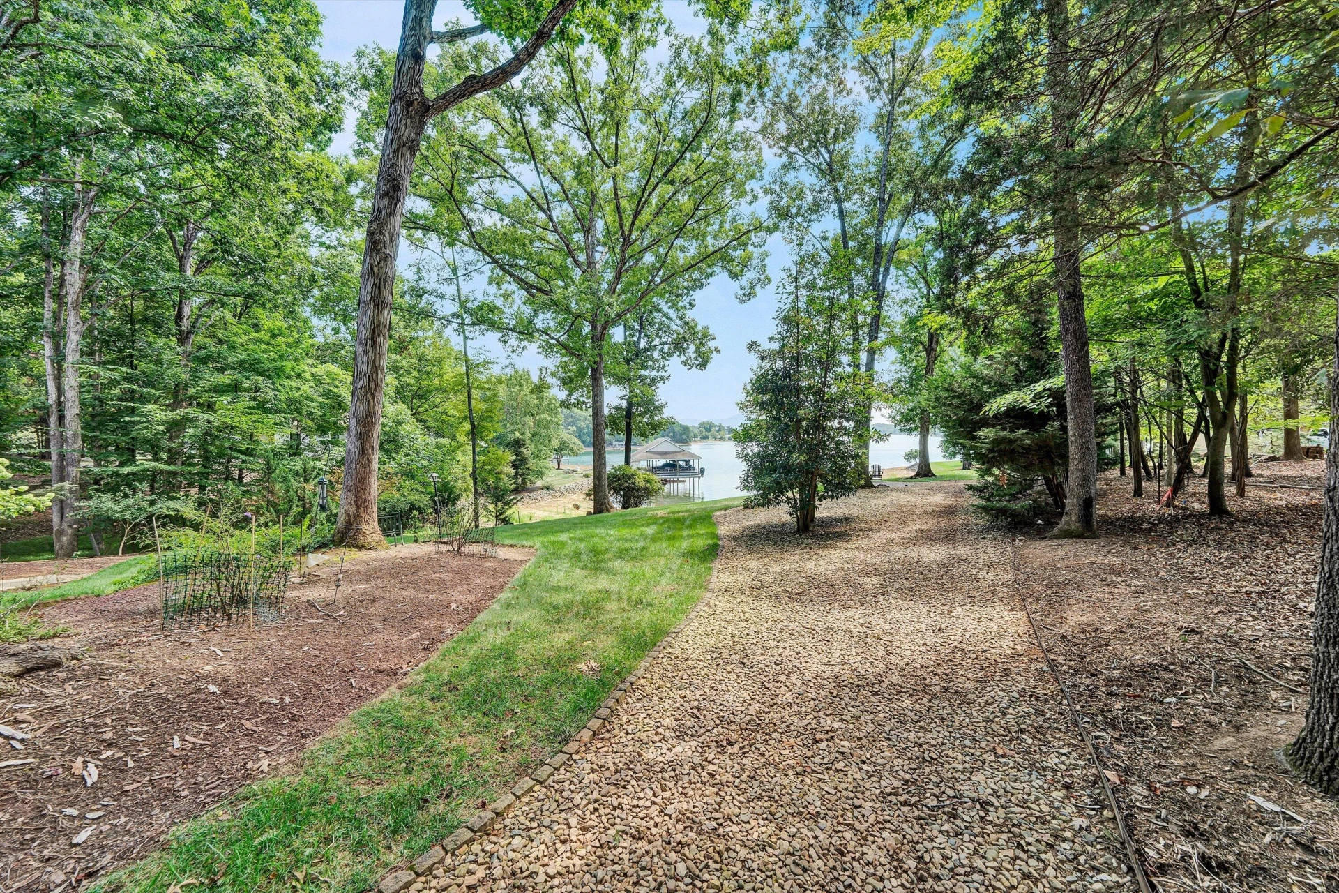 190 Tranquility RD - Photo 123