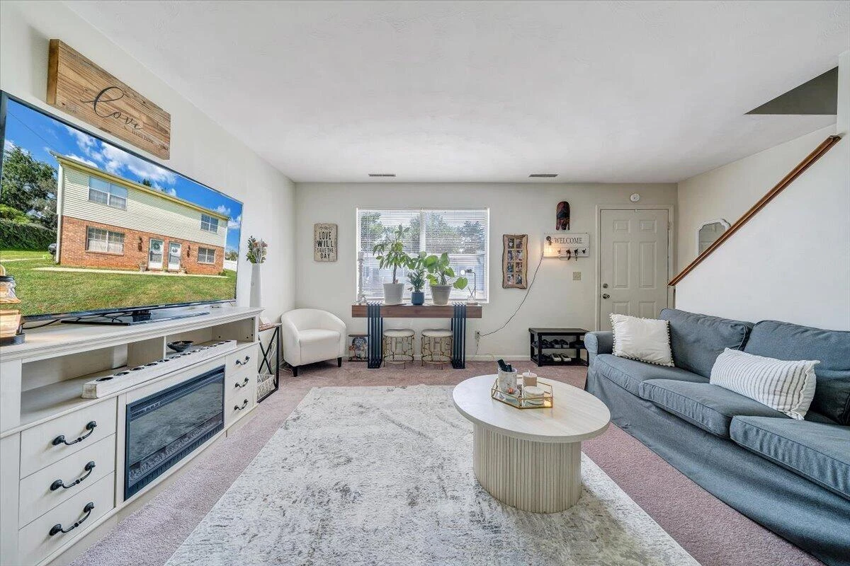 306 & 308 Troy AVE NE - Photo 3