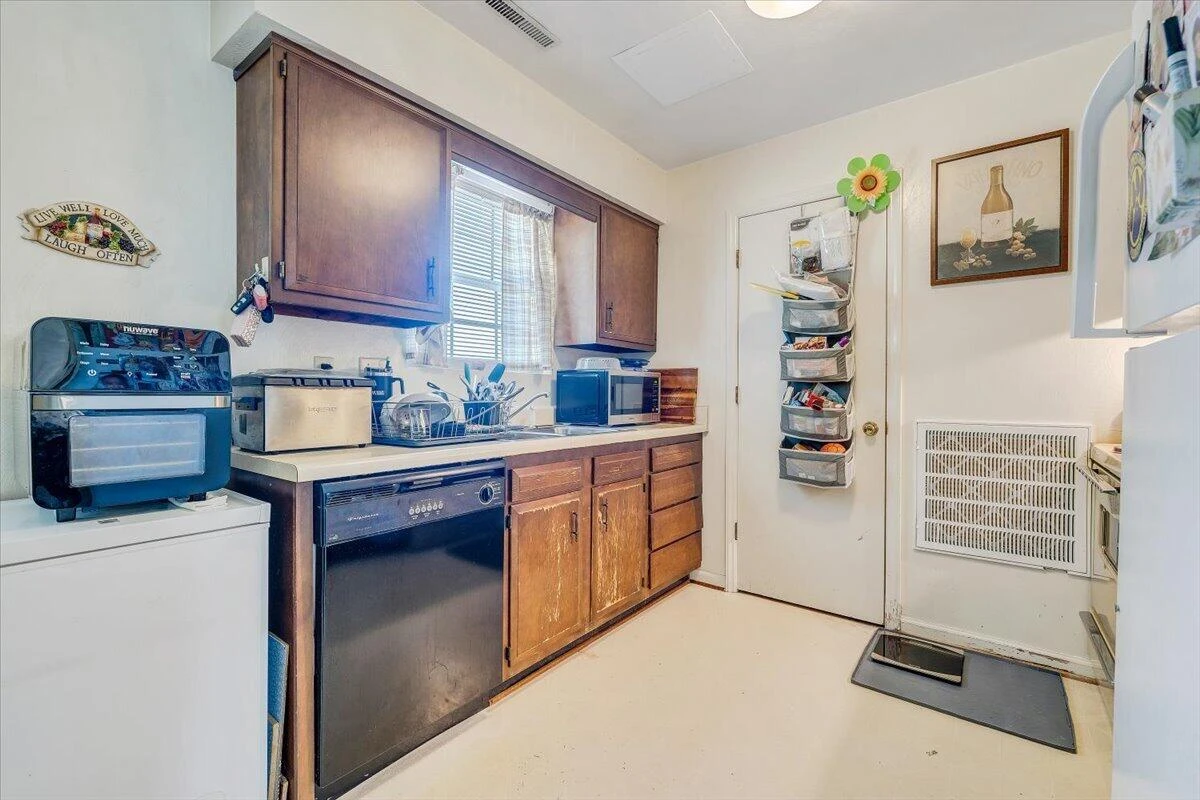 306 & 308 Troy AVE NE - Photo 15