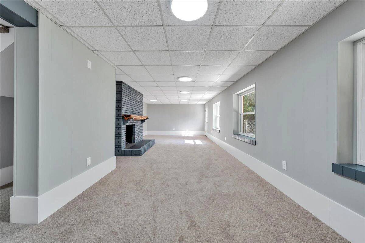 2519 Winifred DR SW - Photo 33