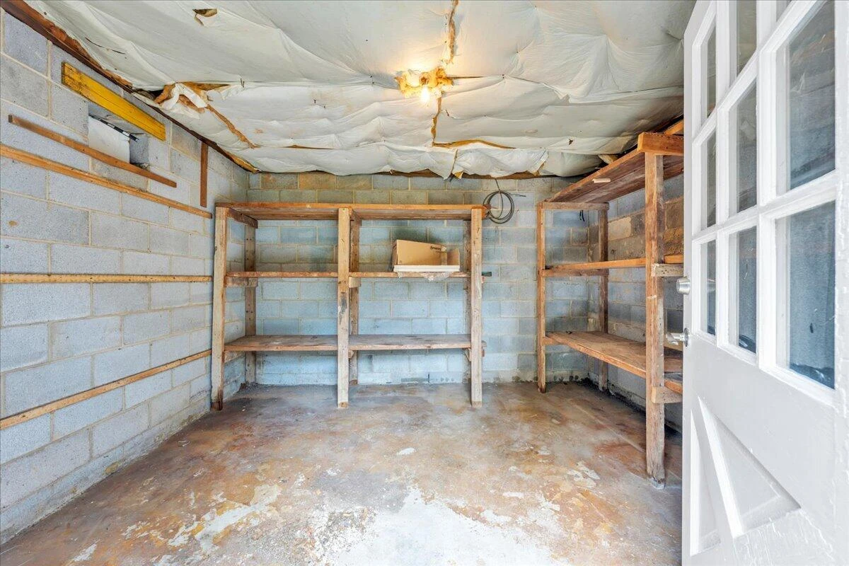 2519 Winifred DR SW - Photo 40