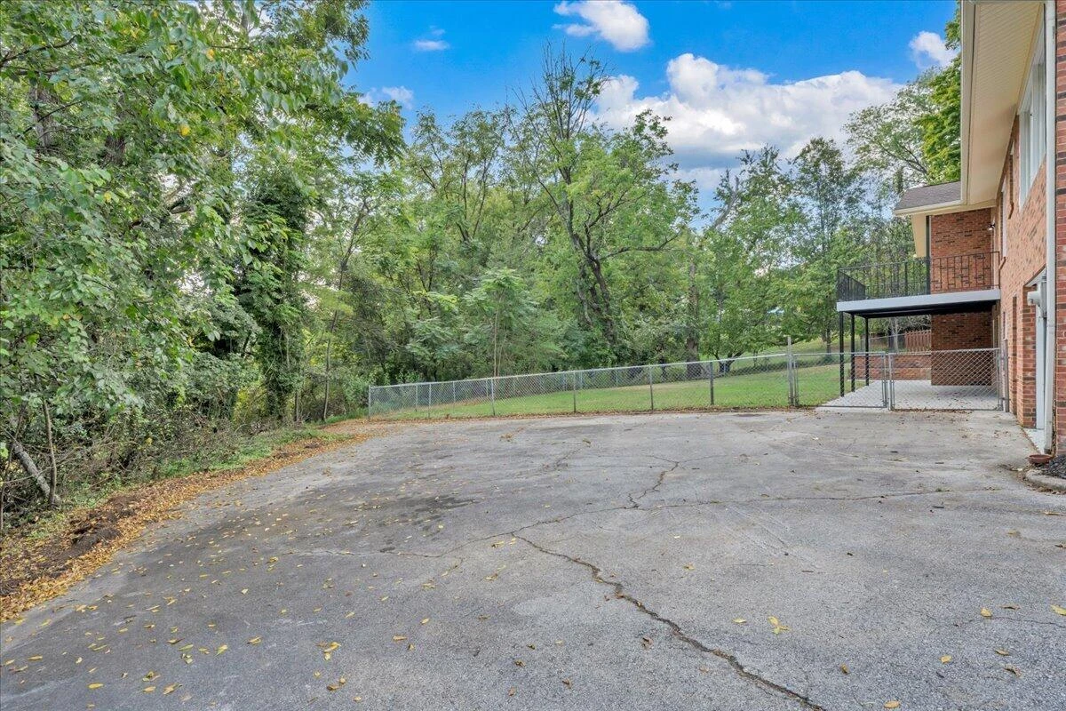 2519 Winifred DR SW - Photo 41