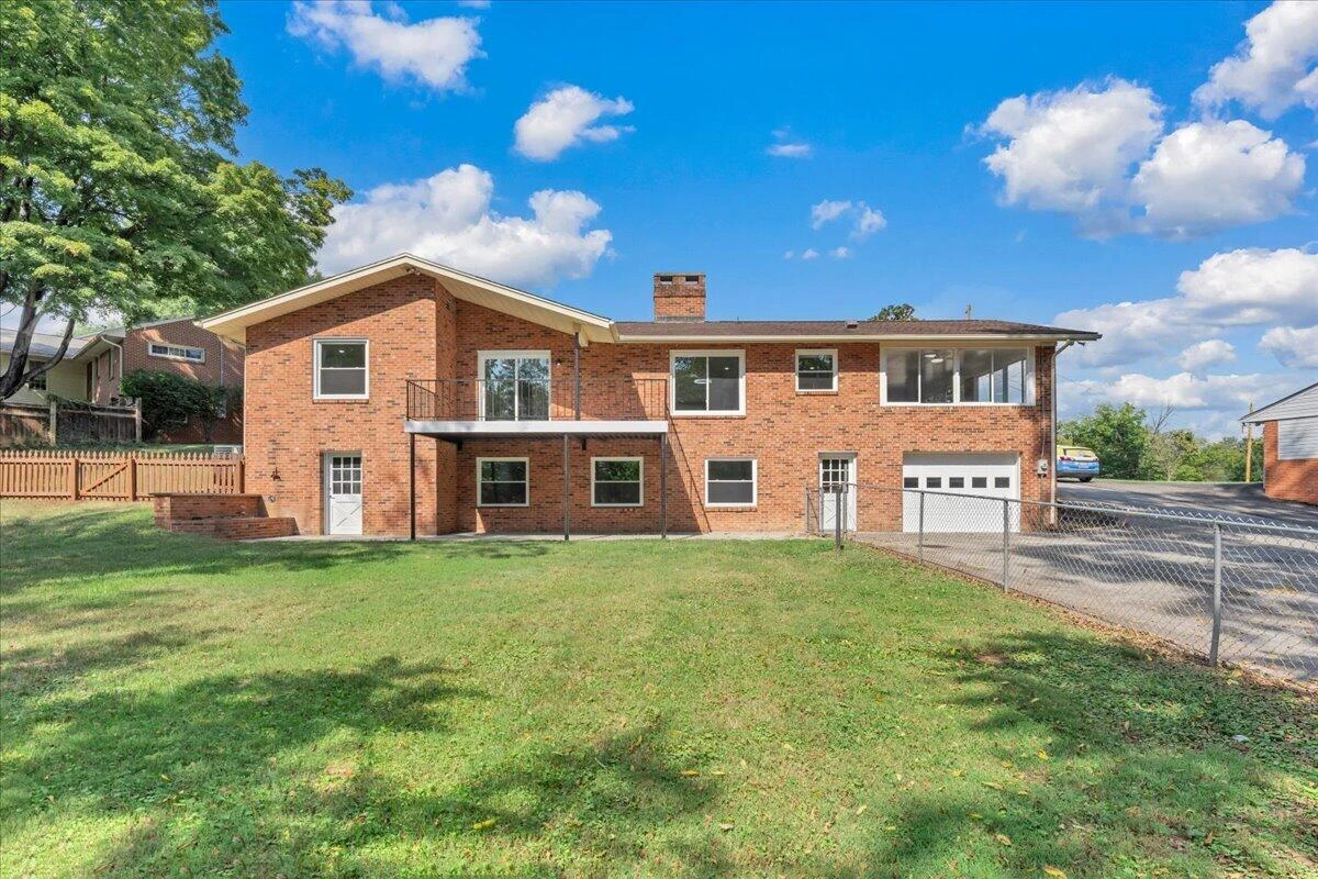2519 Winifred DR SW - Photo 44