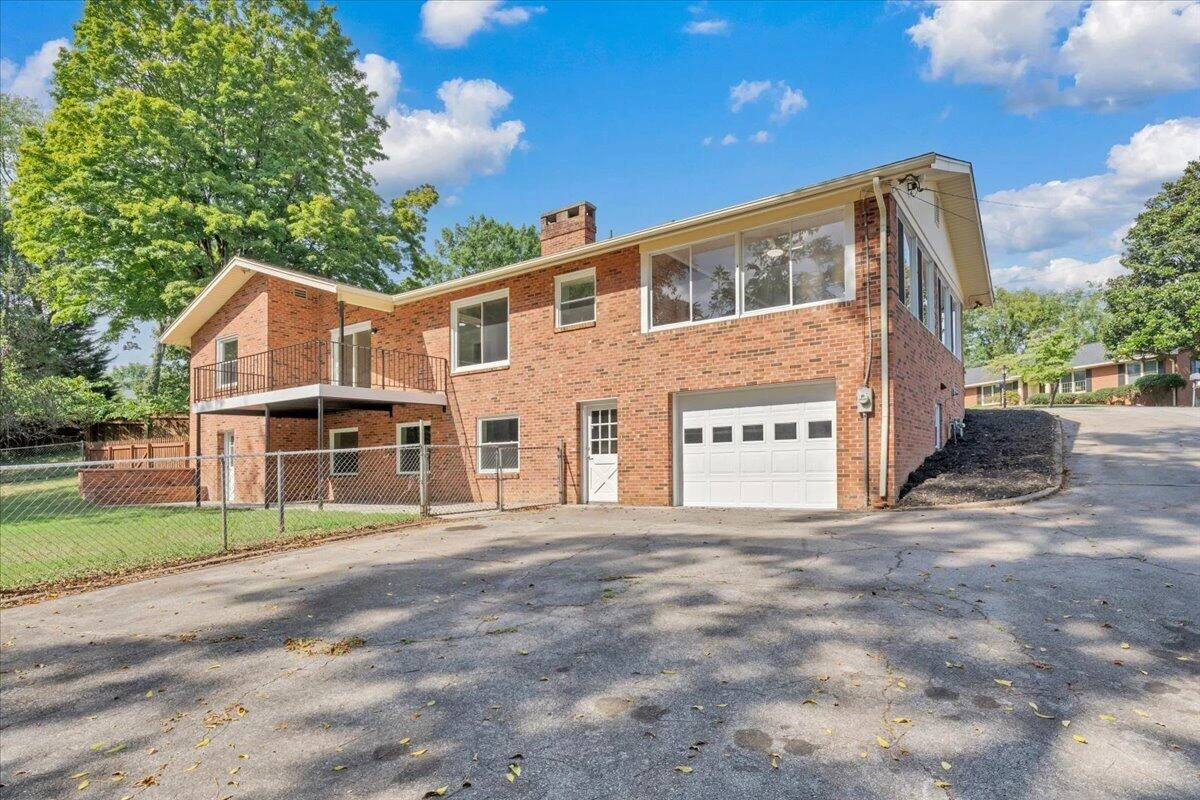 2519 Winifred DR SW - Photo 46