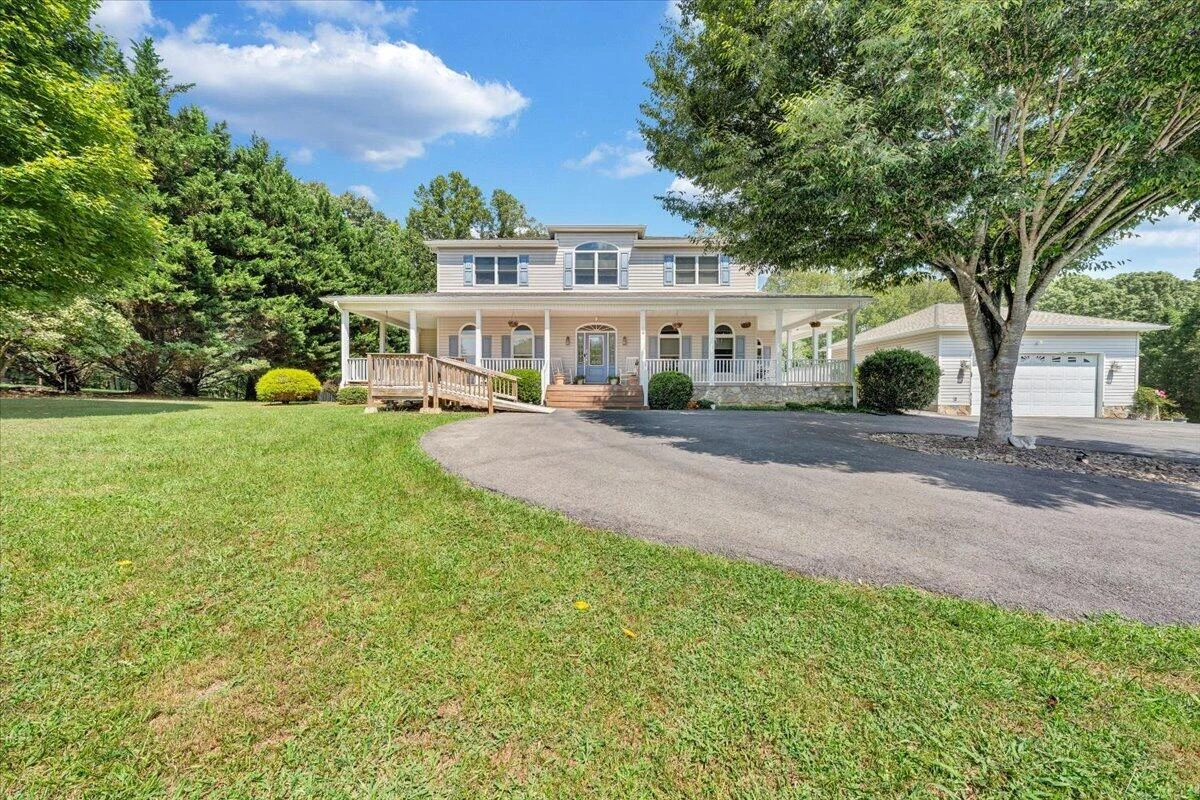 207 Shedd LN
