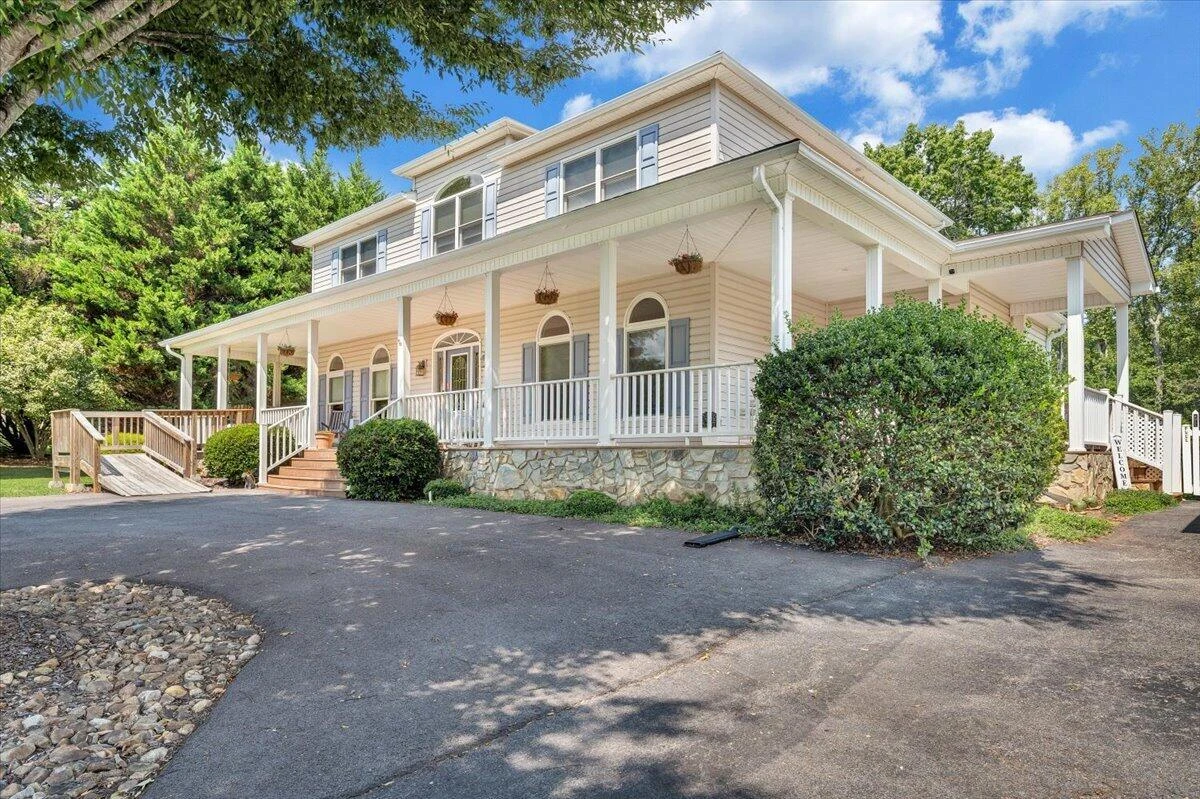 207 Shedd LN - Photo 3