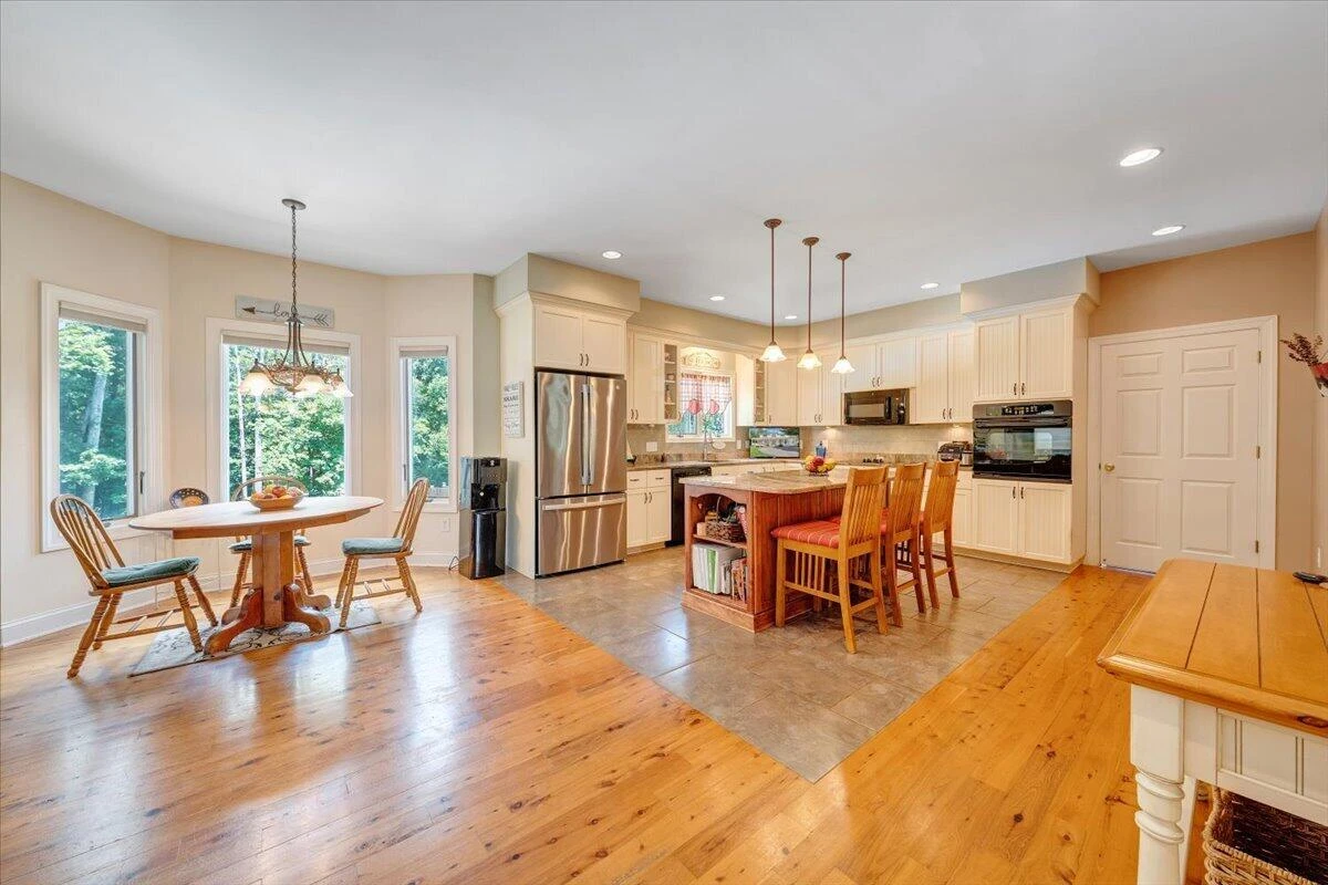 207 Shedd LN - Photo 16