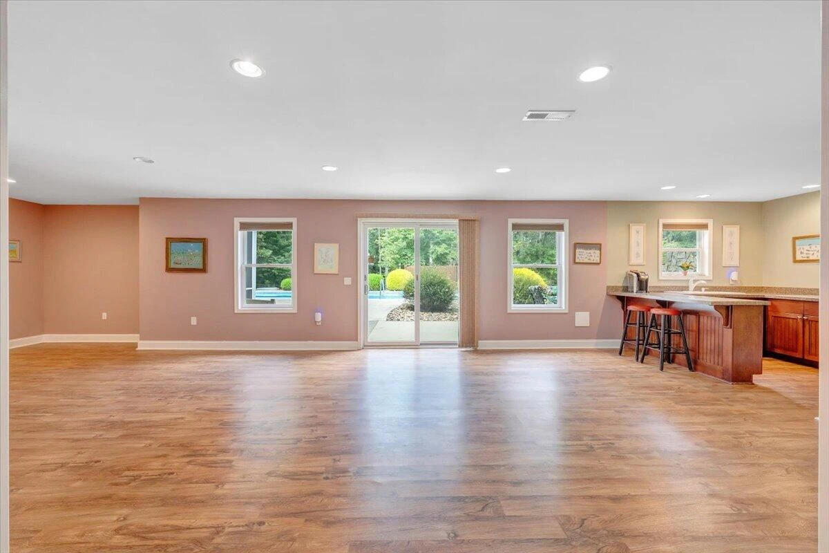 207 Shedd LN - Photo 37