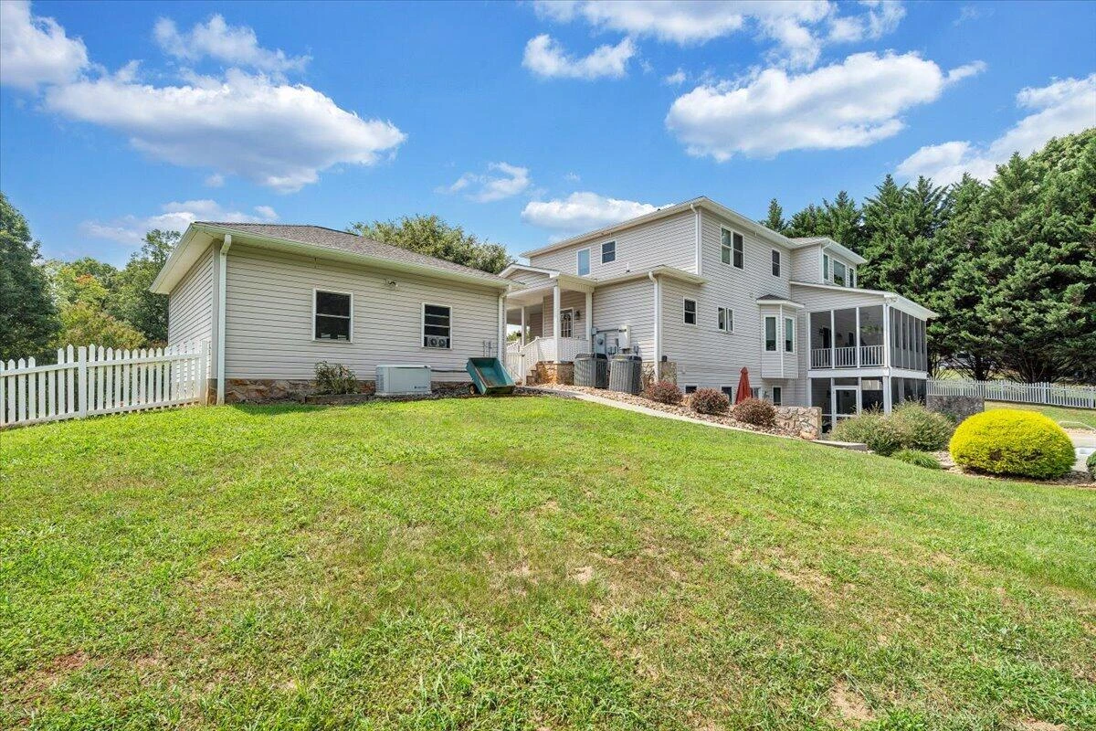 207 Shedd LN - Photo 48