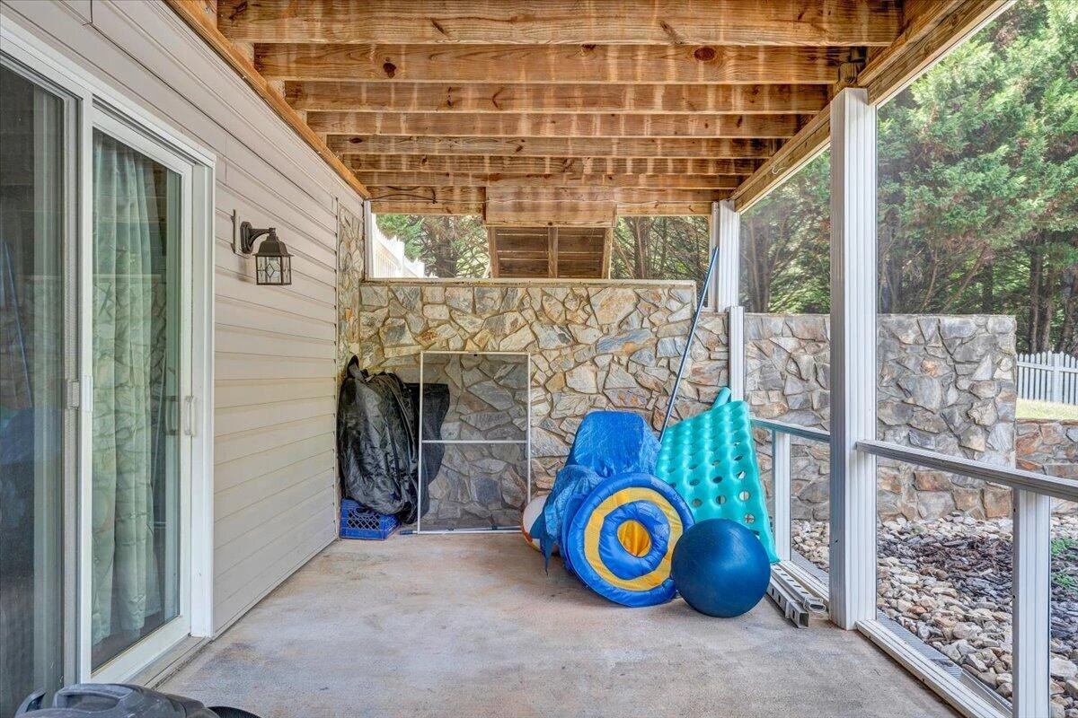 207 Shedd LN - Photo 50