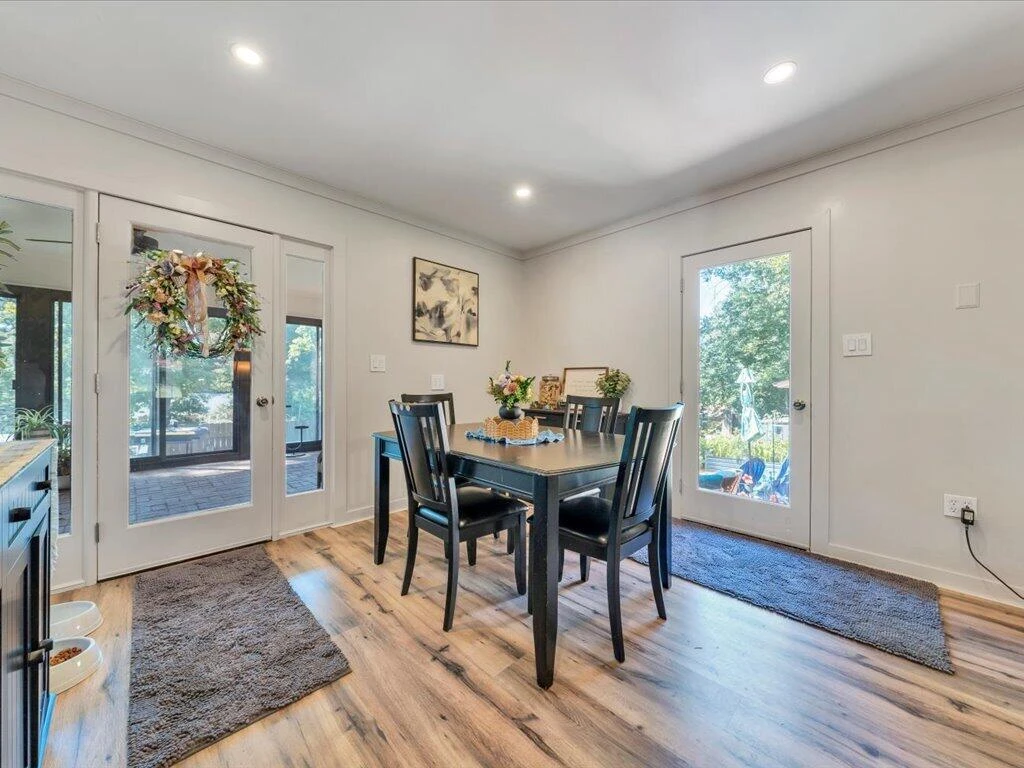13 Nottingham LN - Photo 14
