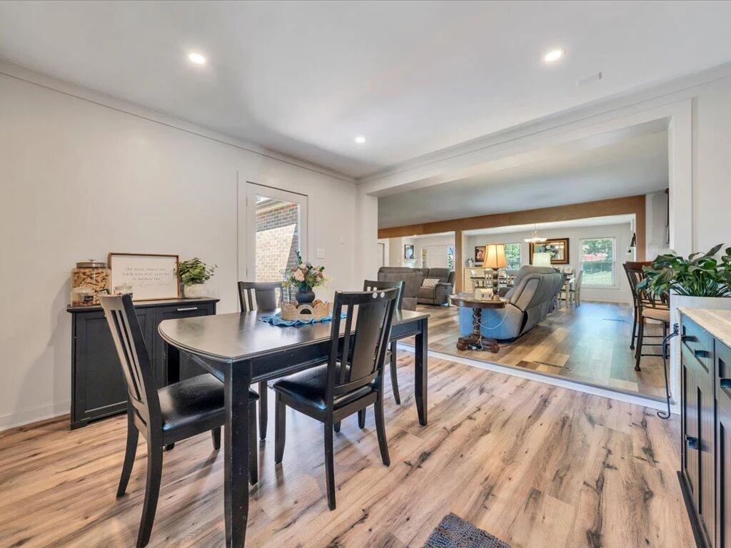 13 Nottingham LN - Photo 15