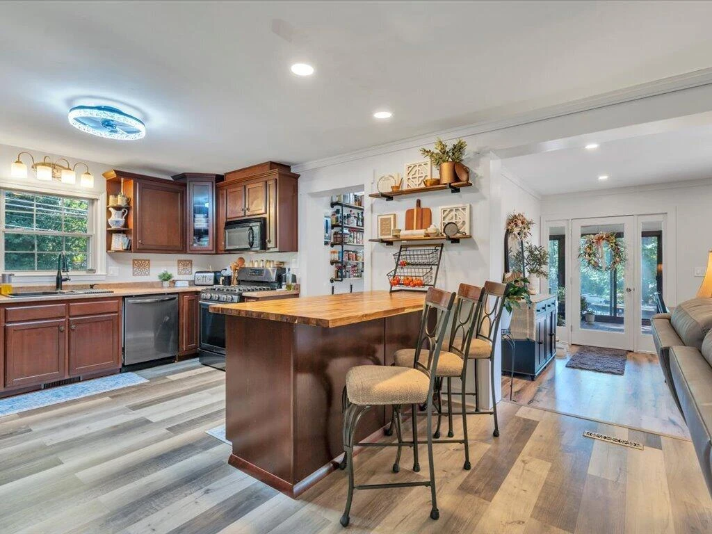 13 Nottingham LN - Photo 19