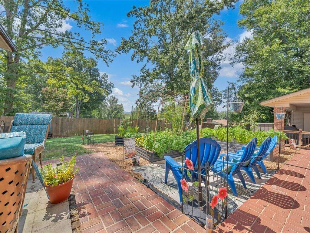 13 Nottingham LN - Photo 58