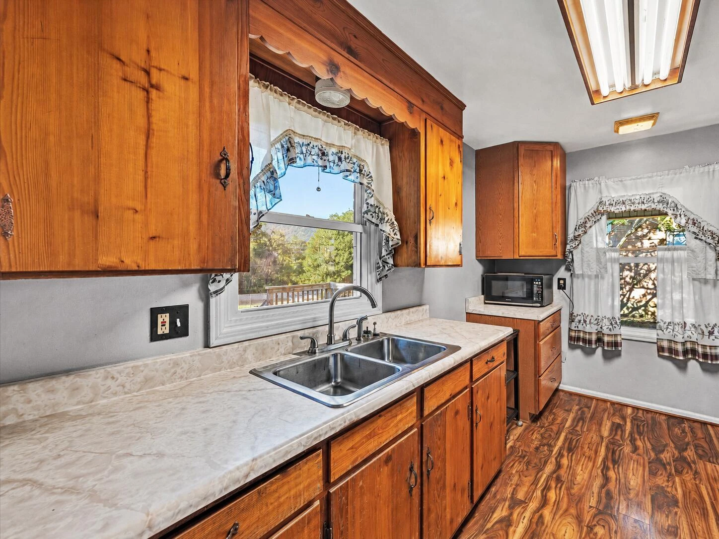 644 Pyrtle DR - Photo 3