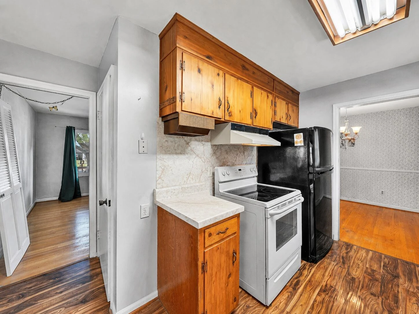 644 Pyrtle DR - Photo 4