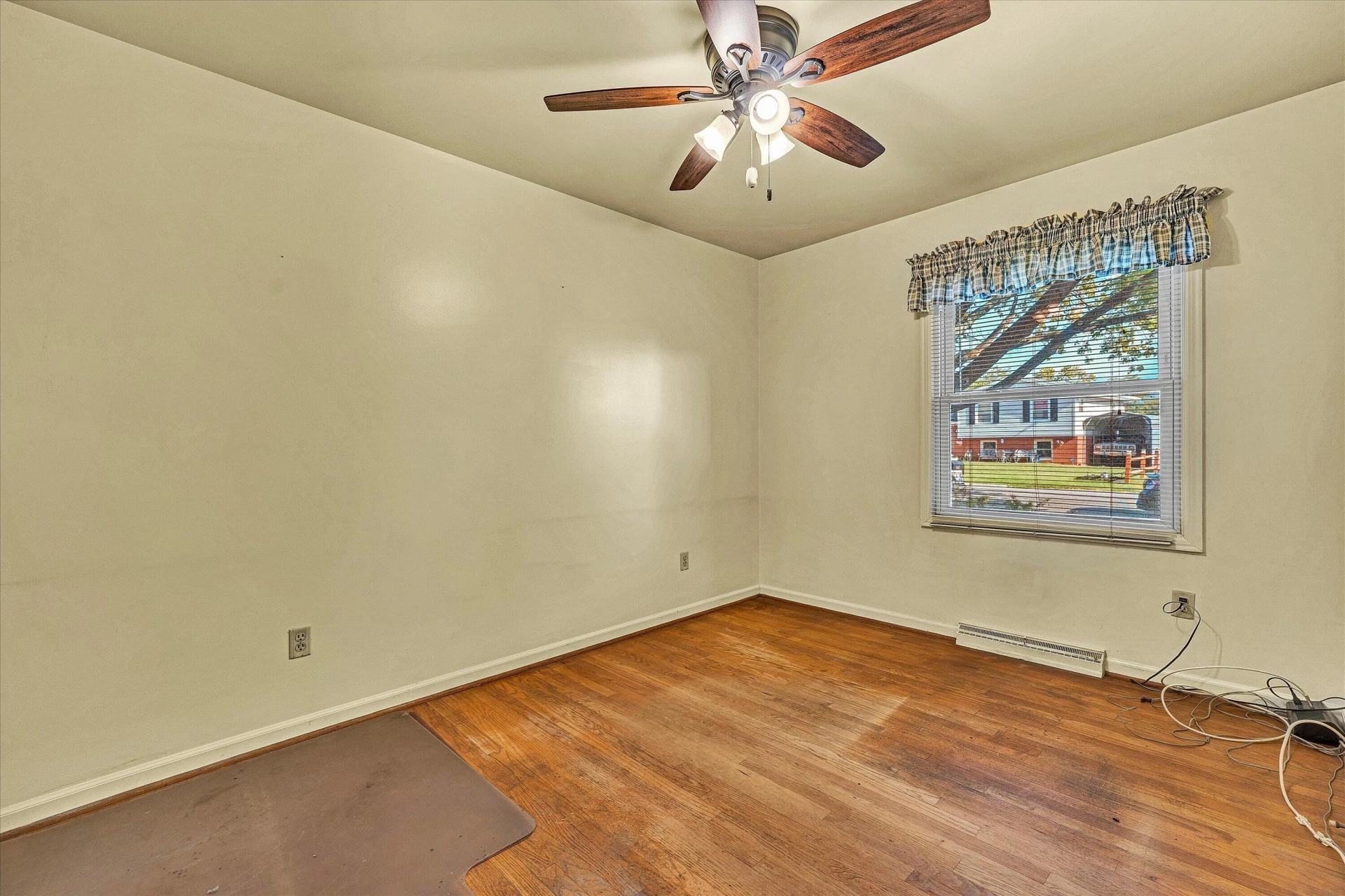 644 Pyrtle DR - Photo 7