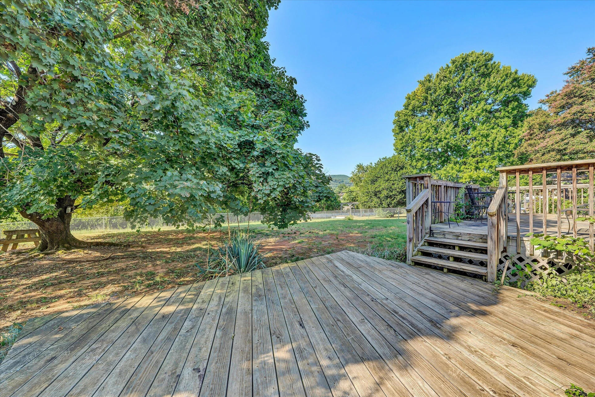 644 Pyrtle DR - Photo 15