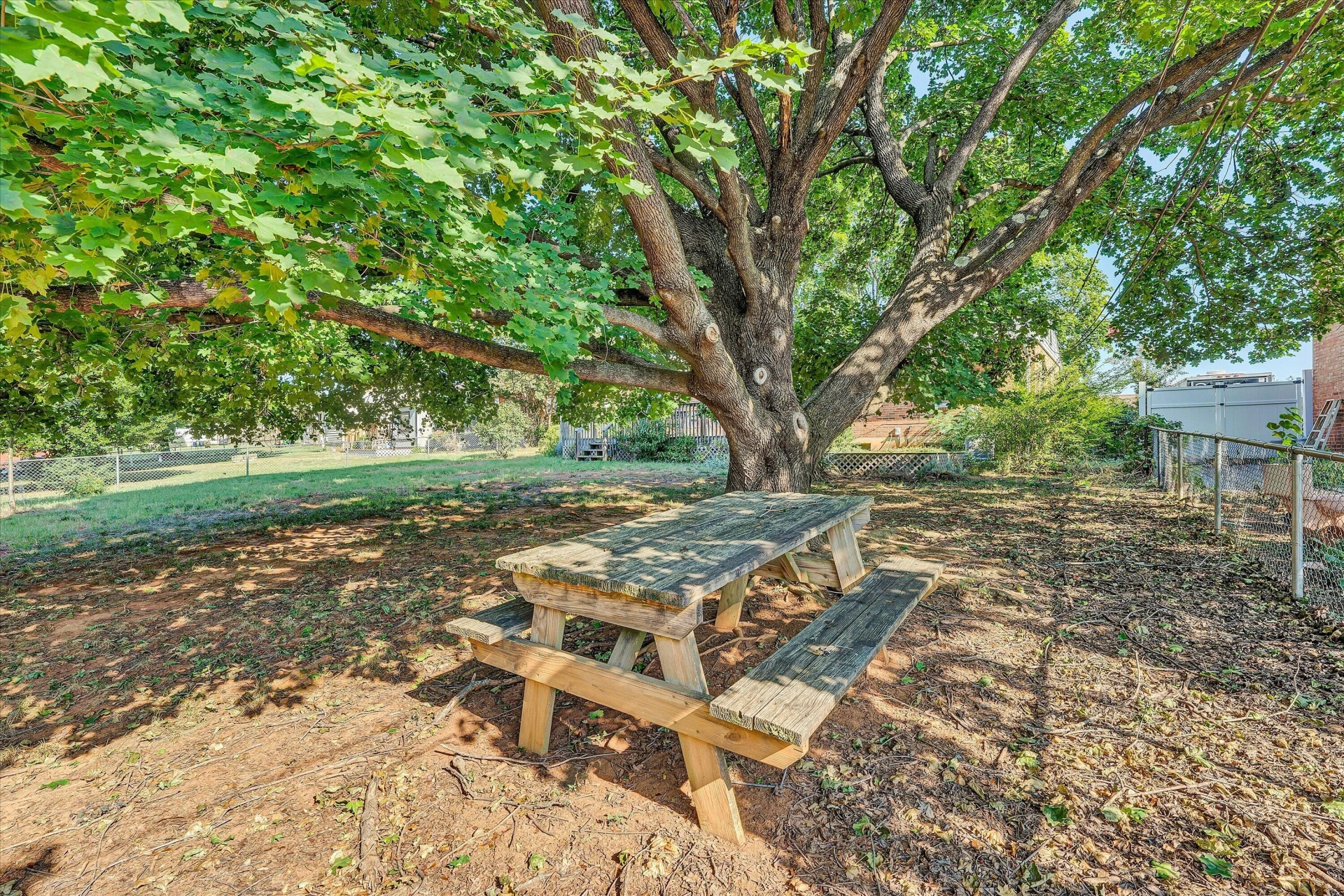 644 Pyrtle DR - Photo 17